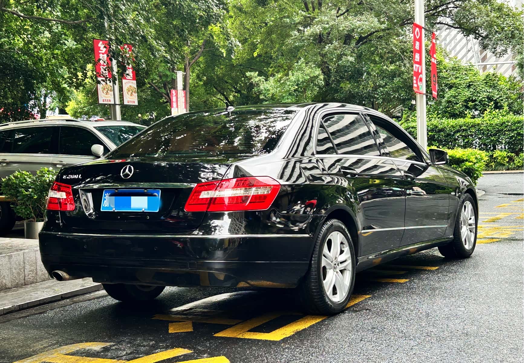 Mercedes-Benz E-Class, 2012 4