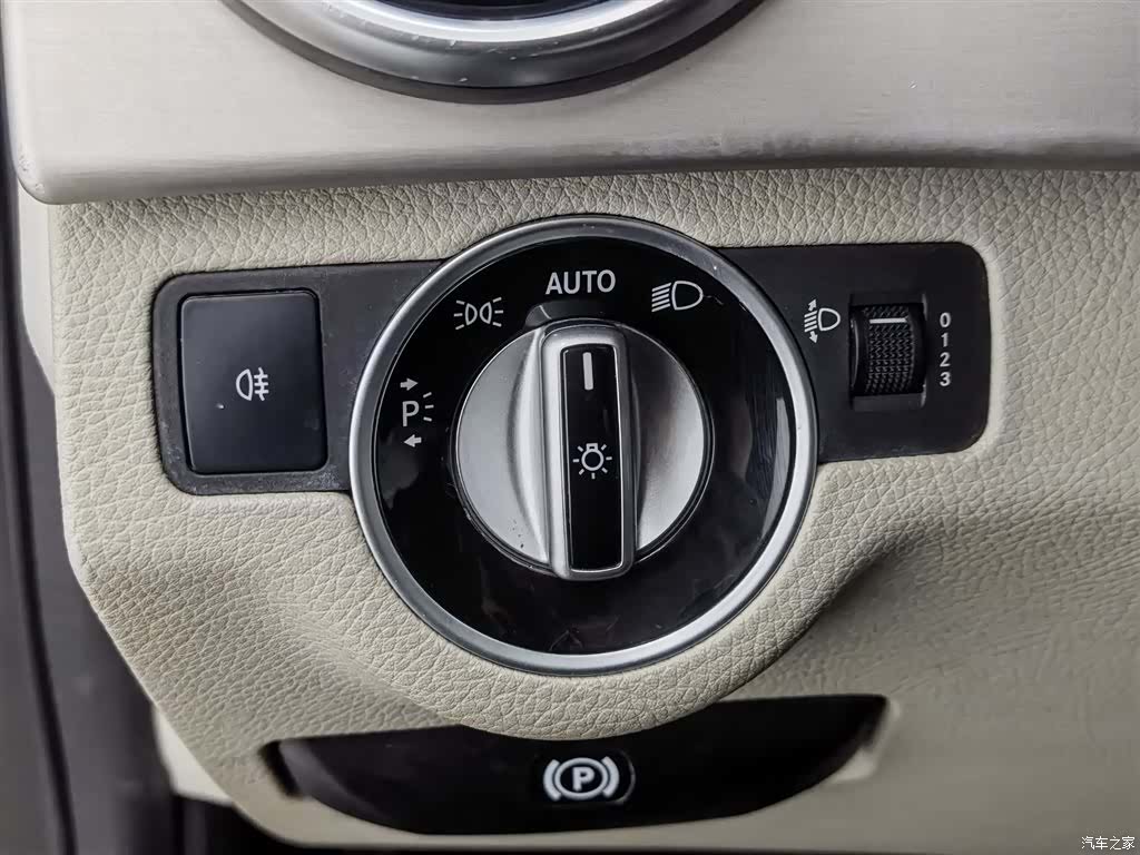 Mercedes-Benz GLK-Class, 2014 21