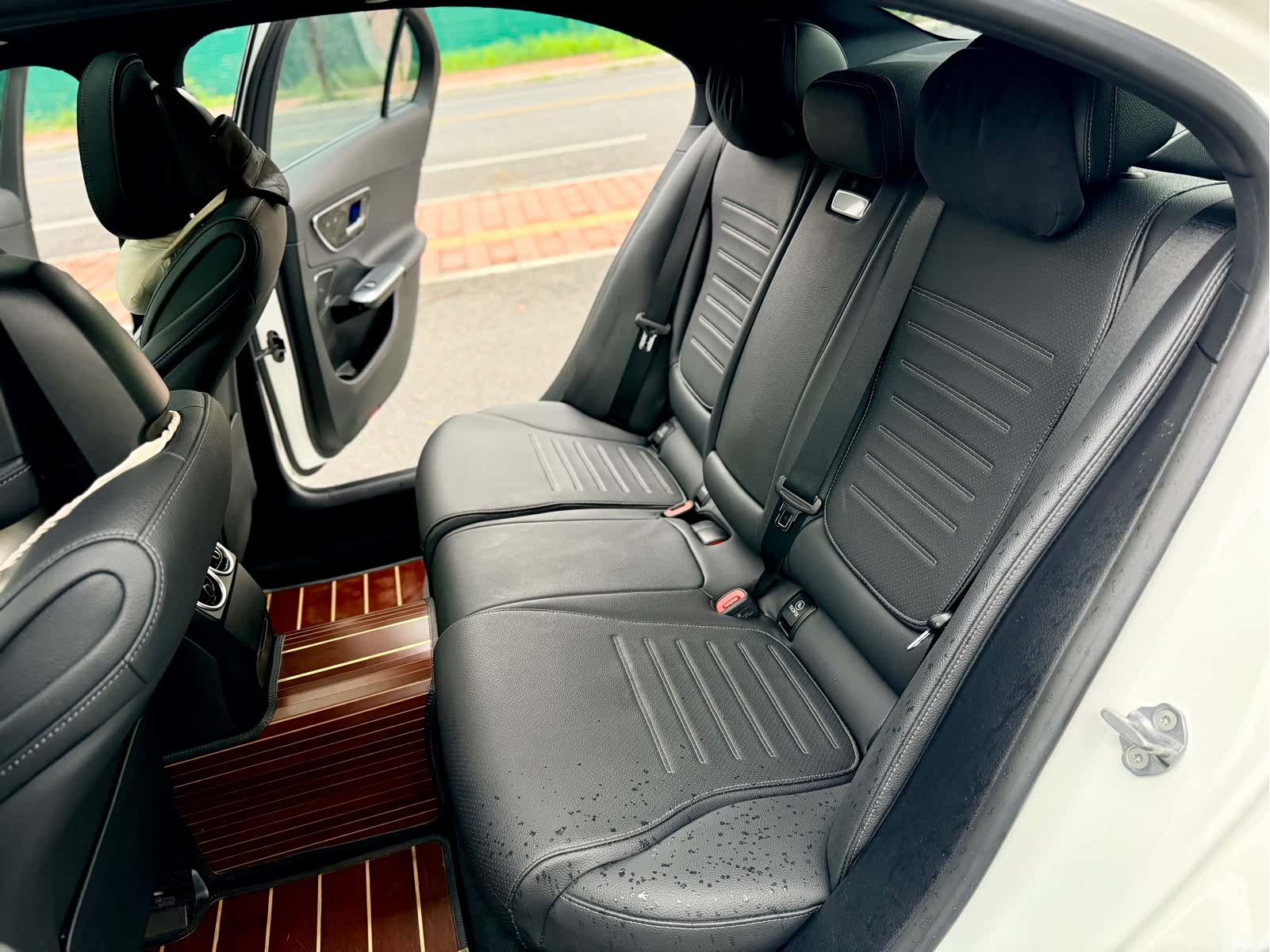 Mercedes-Benz C-Class, 2023 15