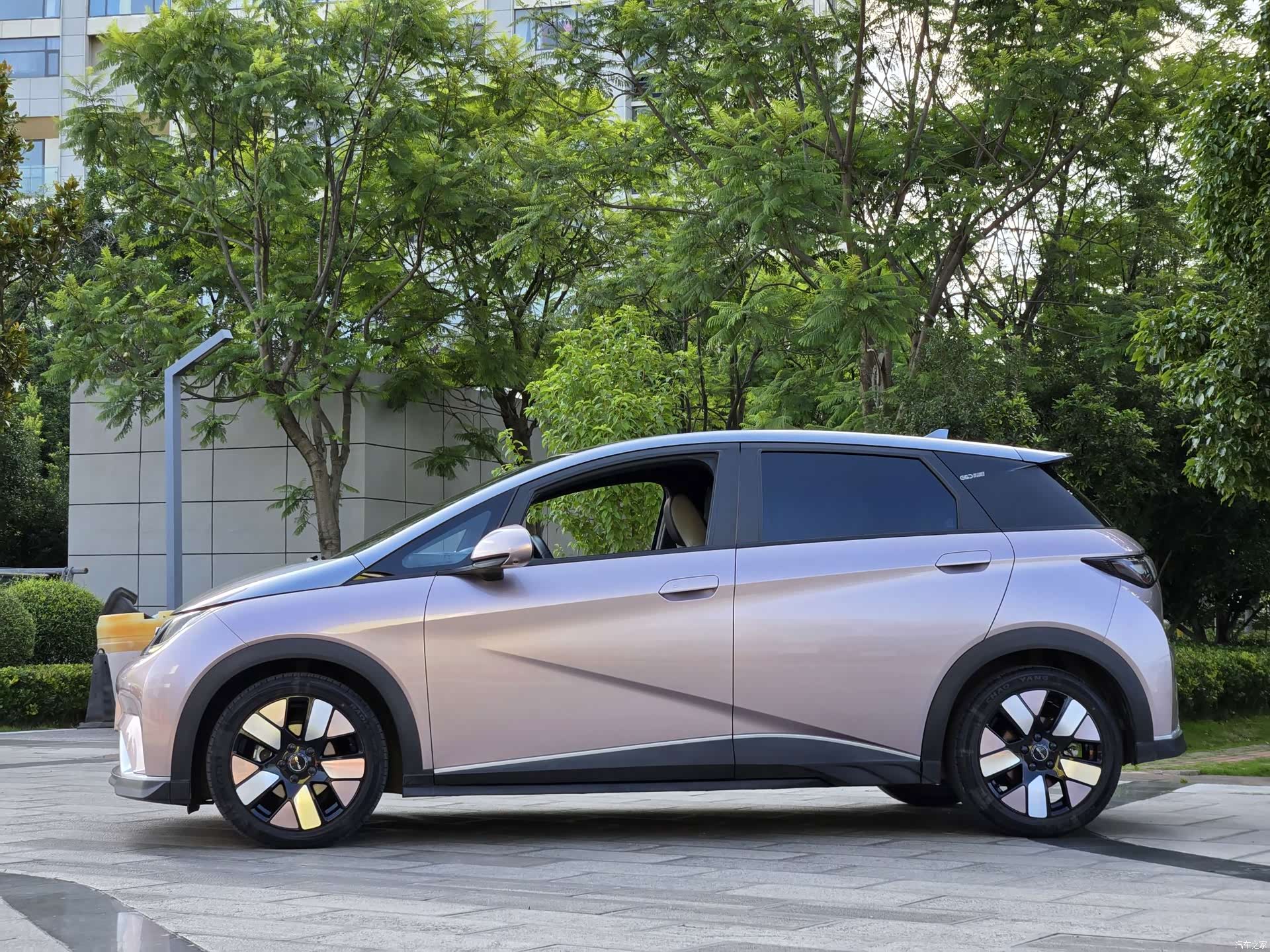 BYD Dolphin, 2022 7