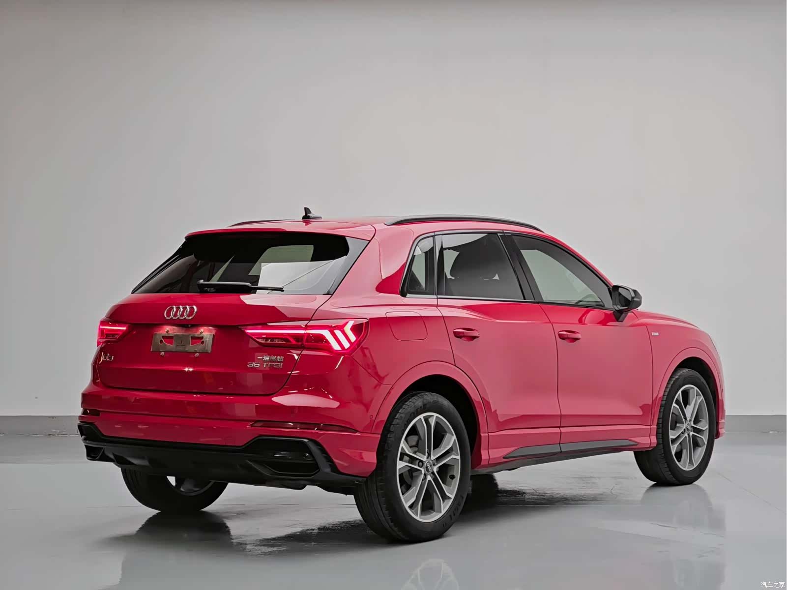 Audi Q3, 2023 все фото