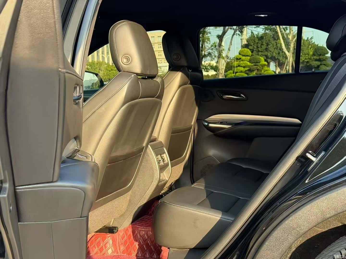 Cadillac XT4, 2019 все фото