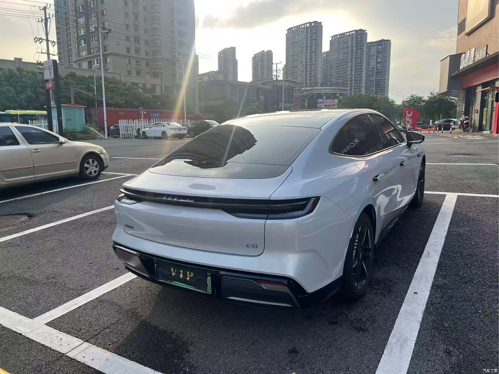 Geely E8, 2024 9