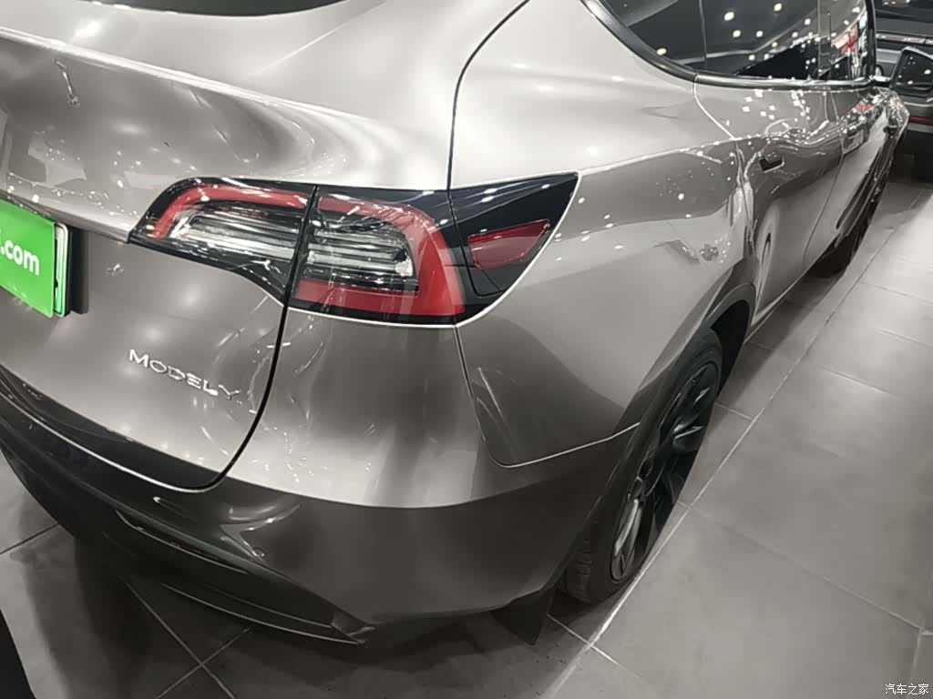 Tesla Model Y, 2022 8