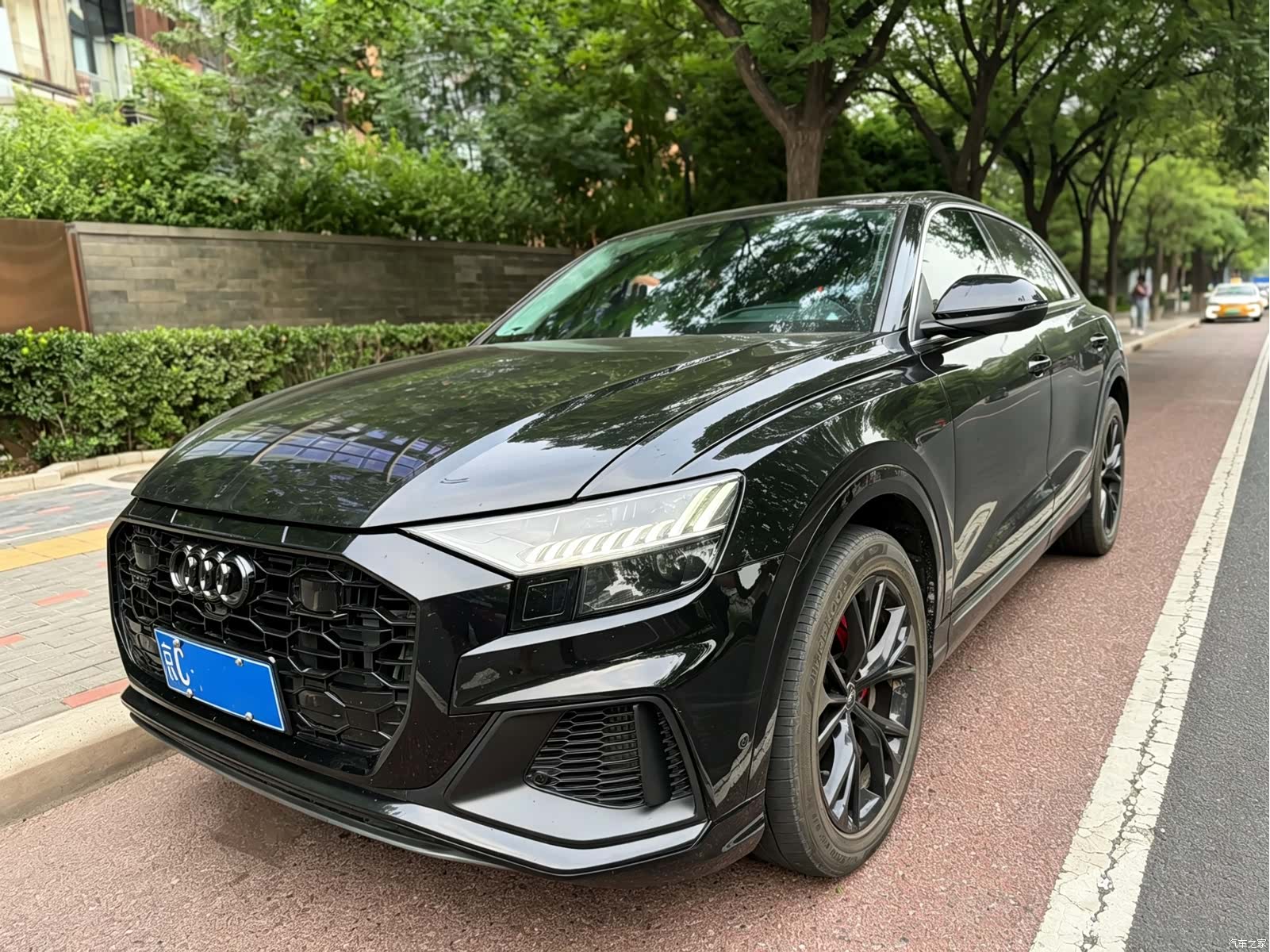 Audi Q8, 2022 1