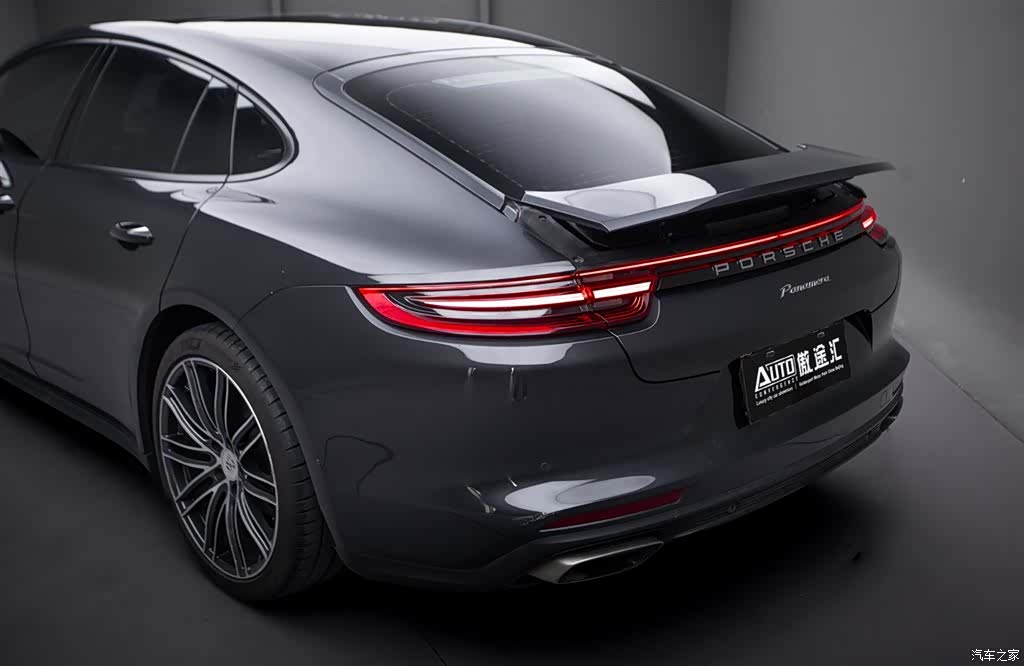 Porsche Panamera, 2018 6