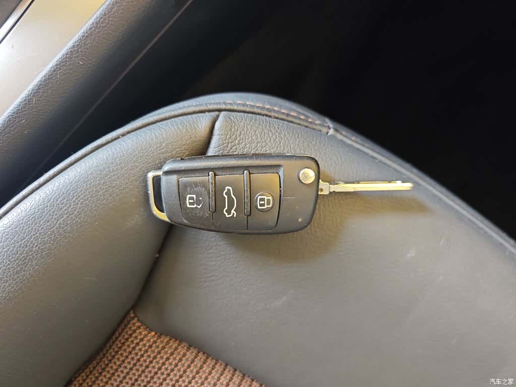 Audi Q3, 2017 9