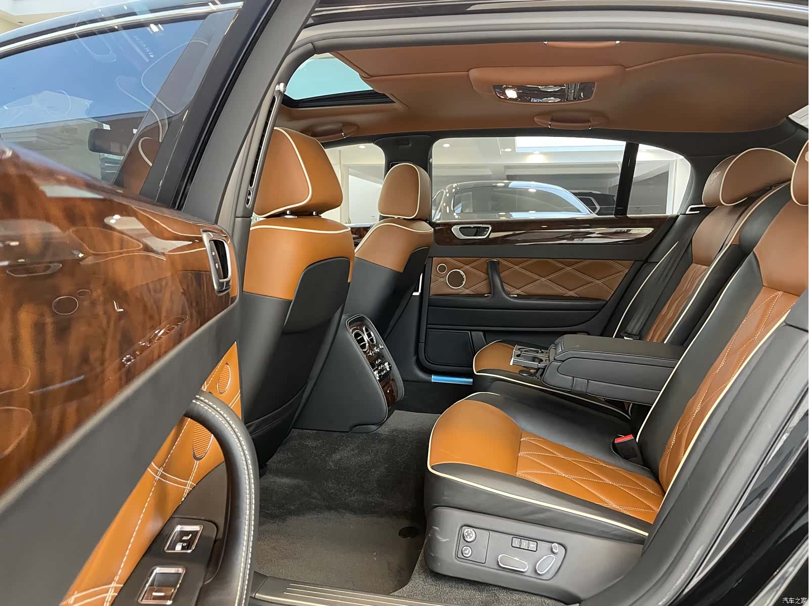 Bentley Flying Spur, 2012 13