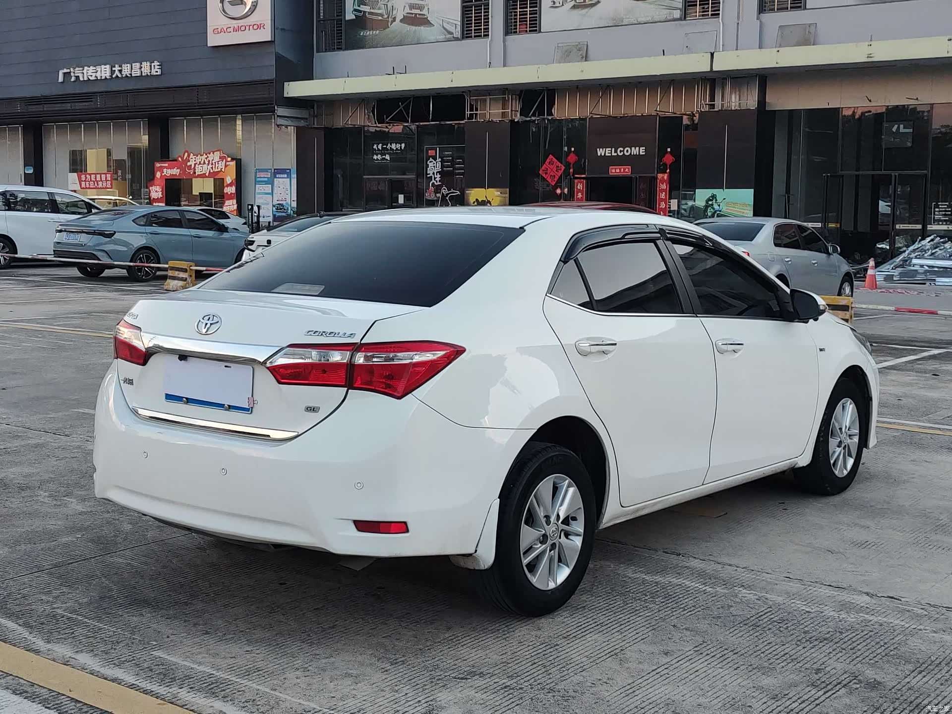 Toyota Corolla, 2015 все фото