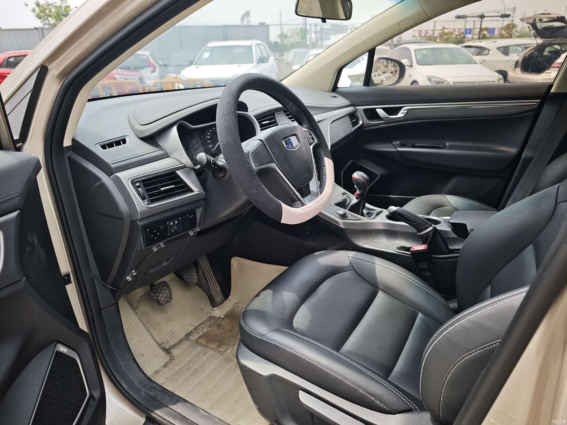 Geely Emgrand, 2017 7