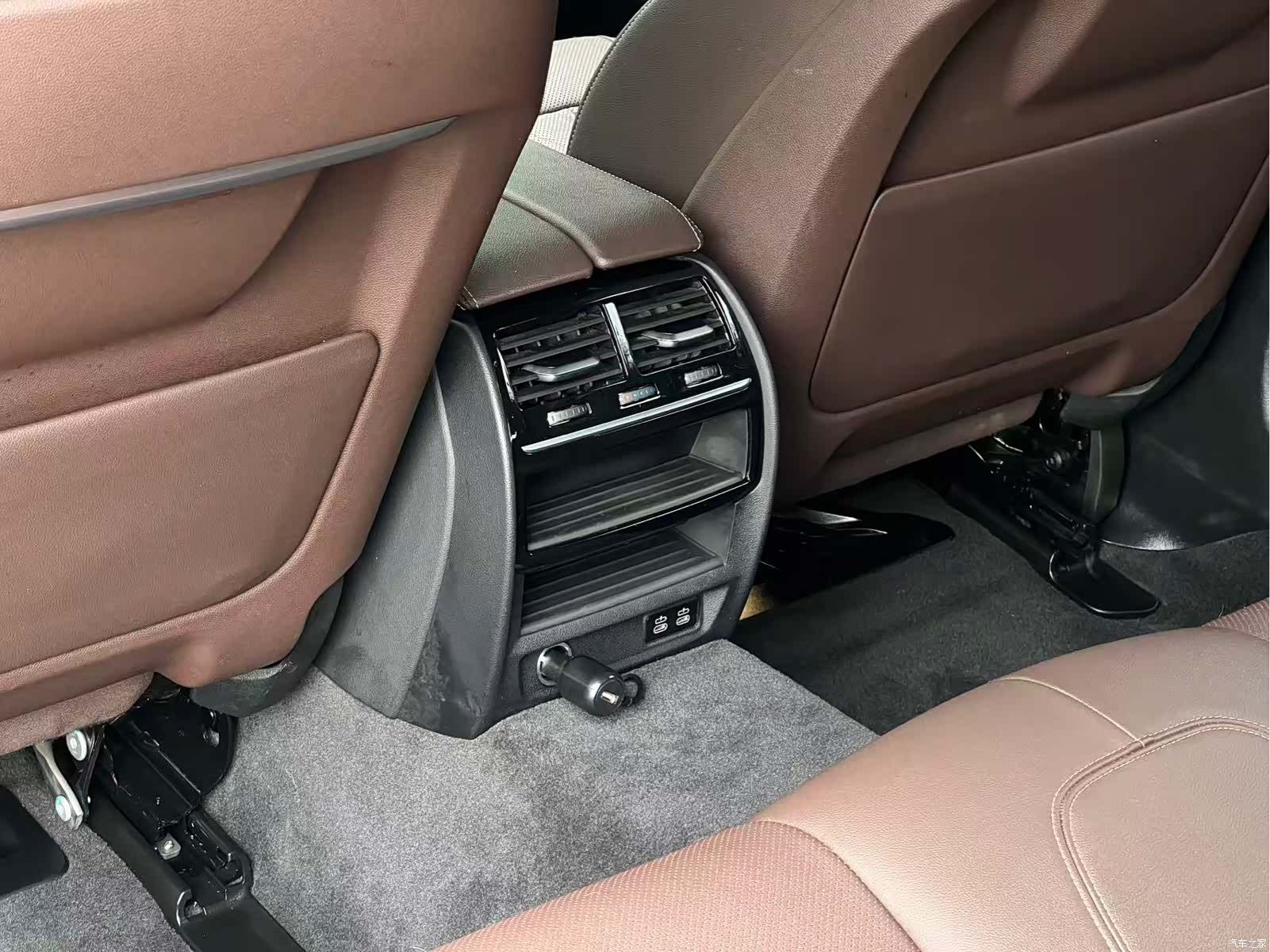 BMW 5 Series, 2023 16