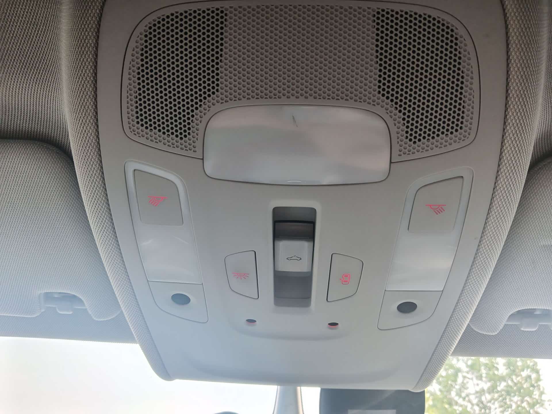 Audi A6L, 2016 24