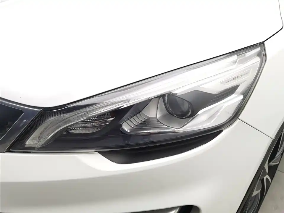 Geely Emgrand GS