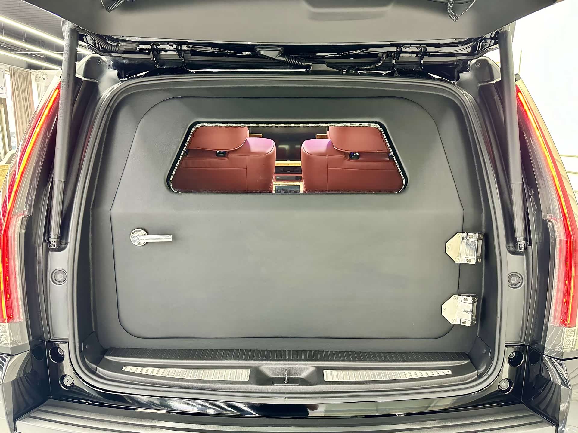 Cadillac Escalade, 2017 23