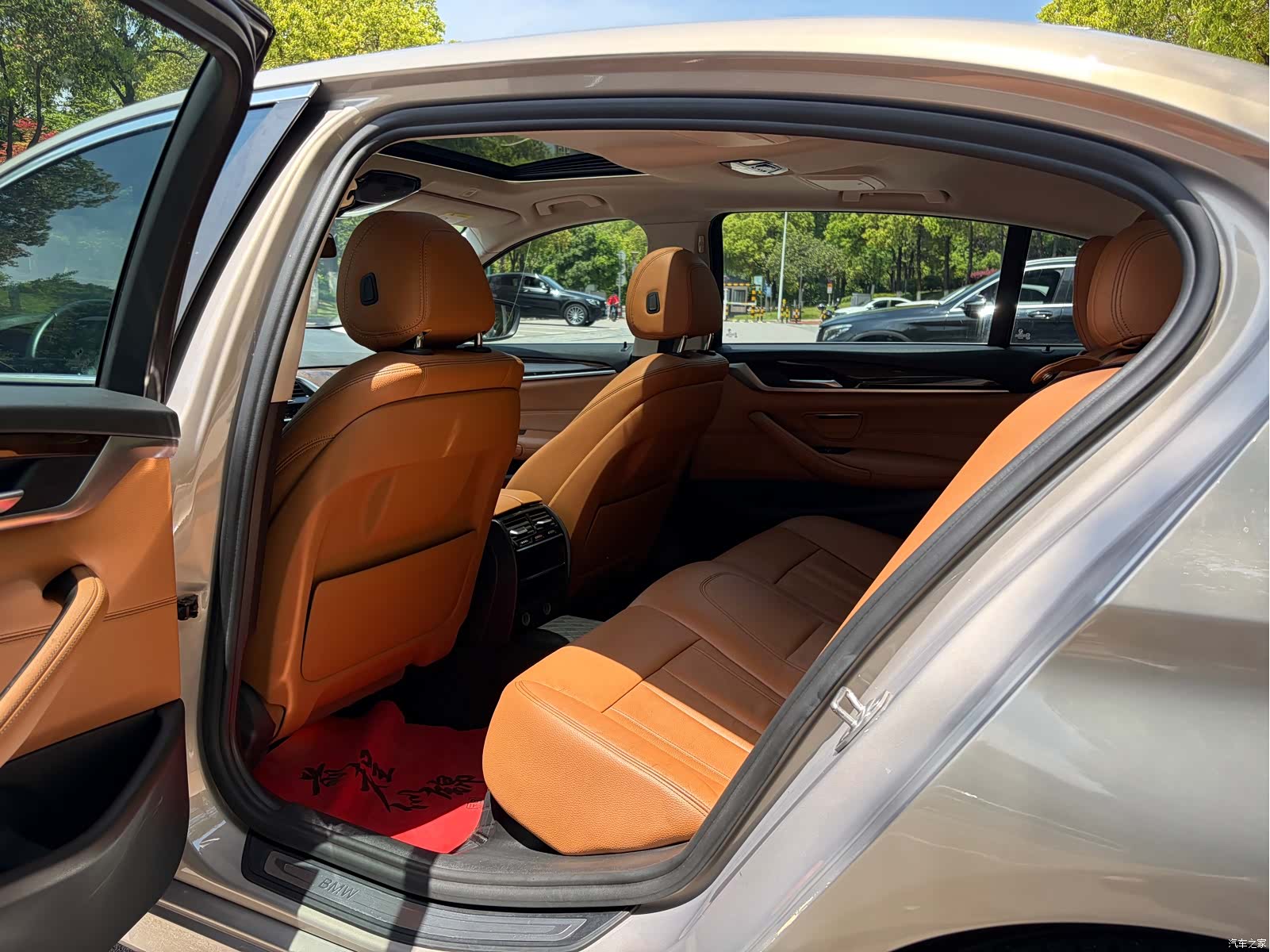 BMW 5 Series, 2018 10