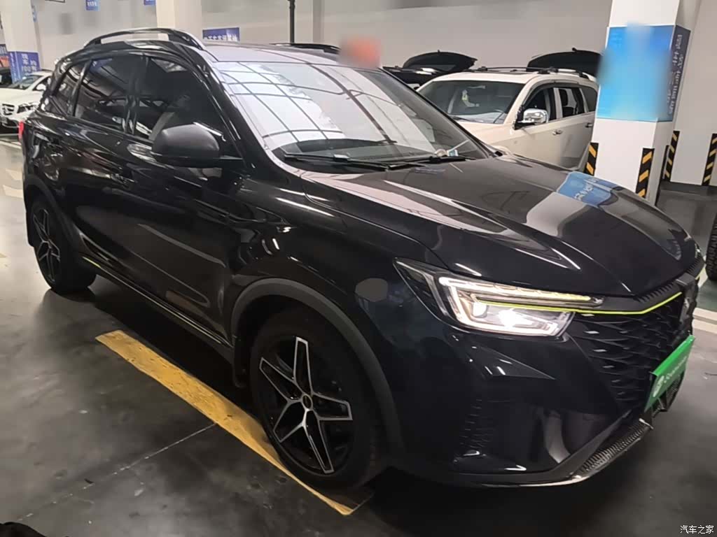 Roewe RX5, 2021 4