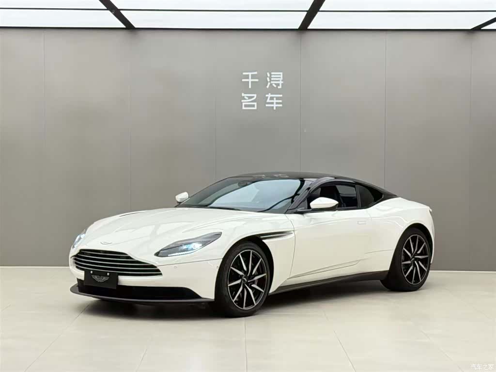 Aston Martin DB11, 2019 1