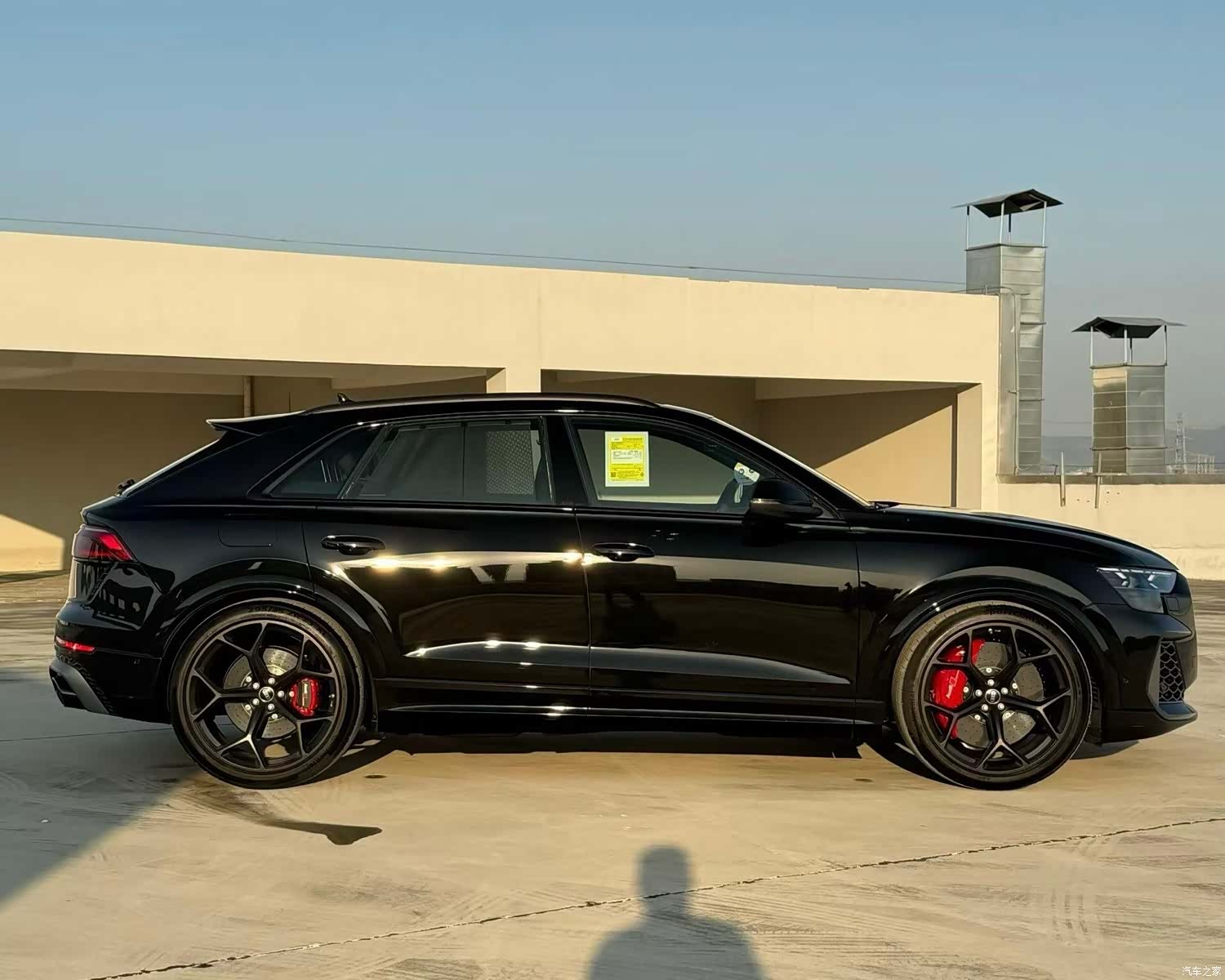 Audi Q8, 2025 6