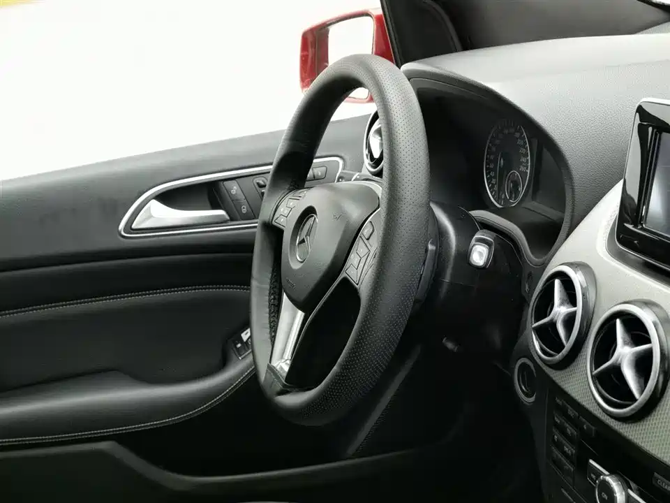 Mercedes-Benz Class B