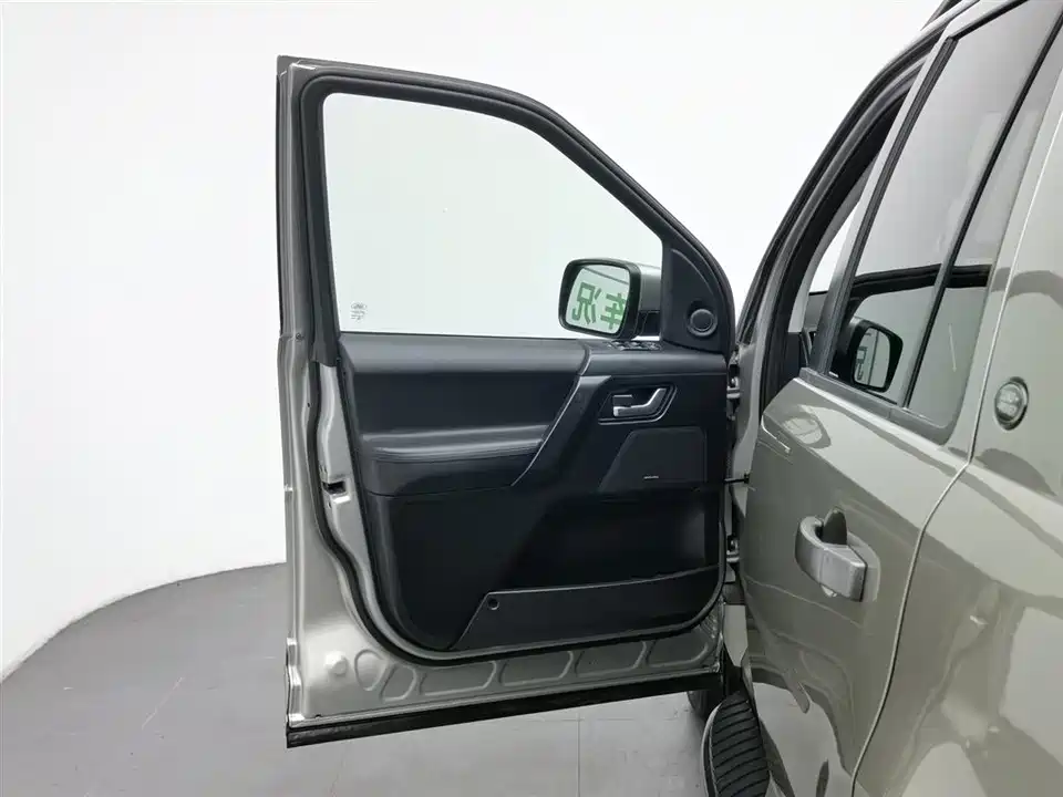 Land Rover Freelander 2