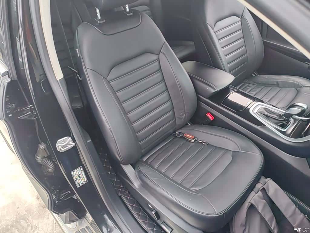 Ford Edge, 2016 25