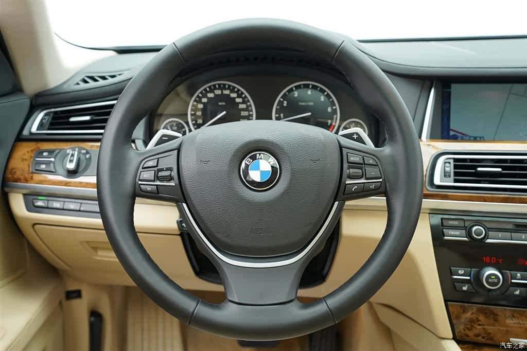 BMW 7 Series, 2015 16