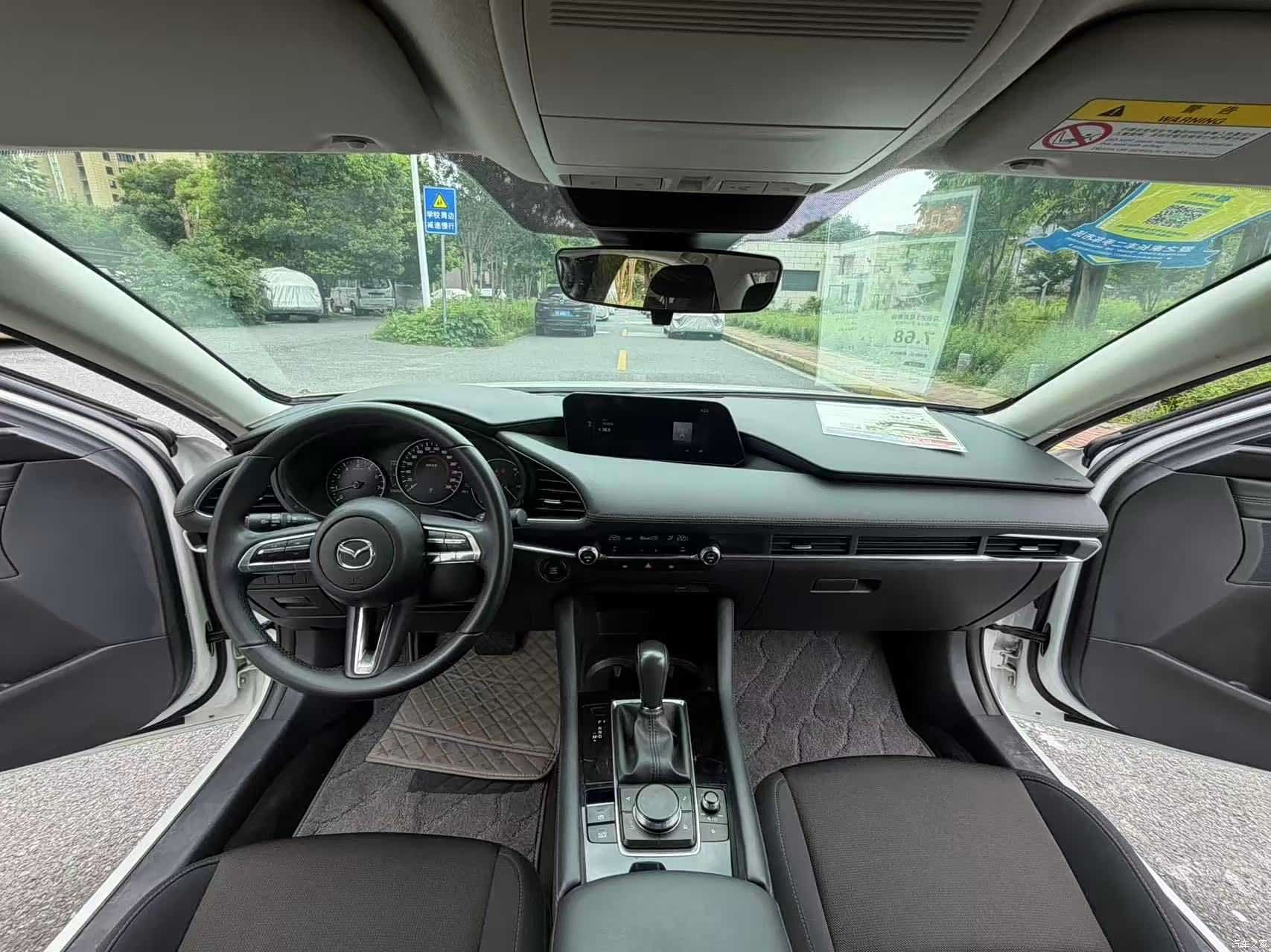 Mazda Mazda3, 2025 9