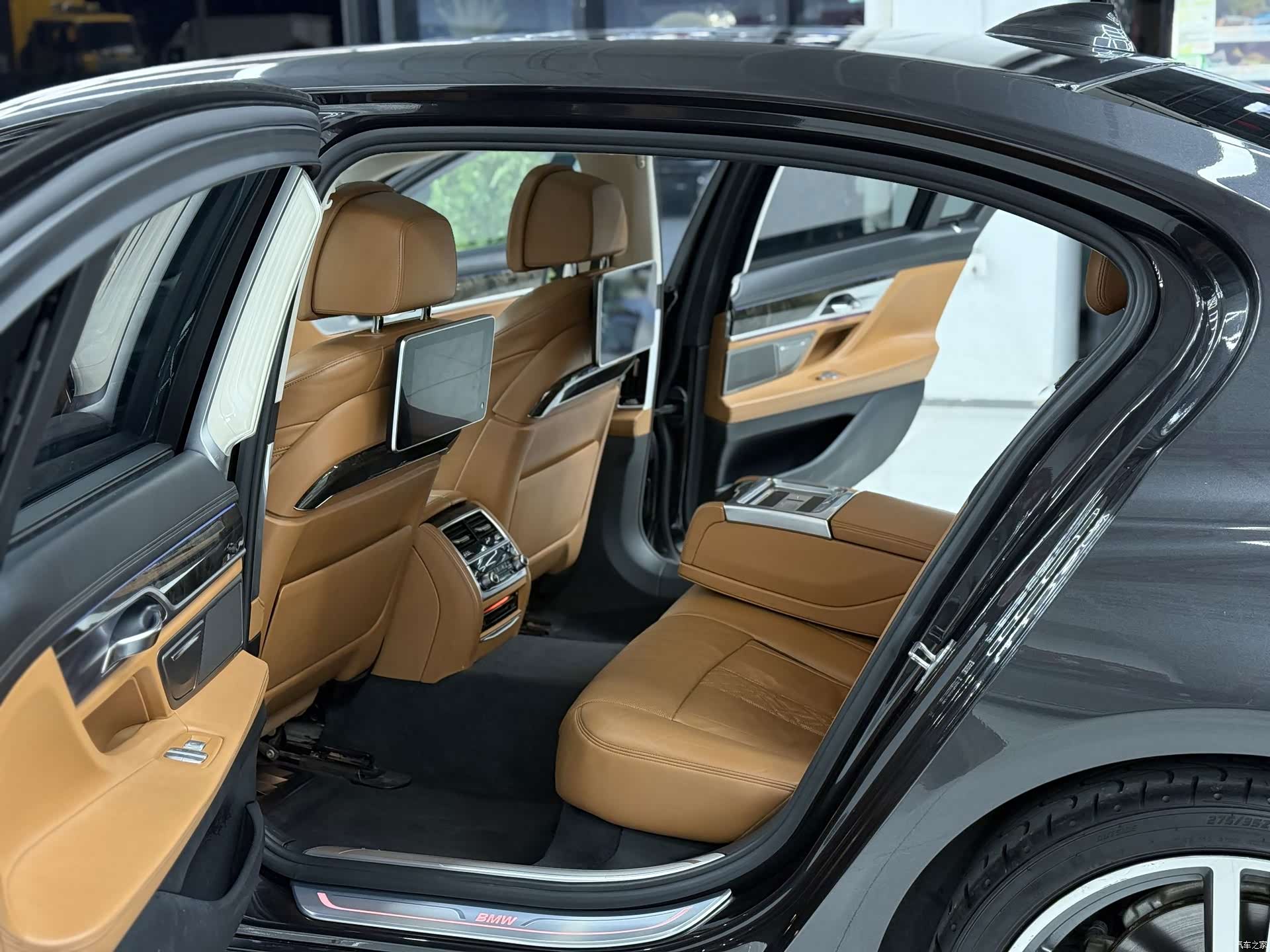 BMW 7 Series, 2016 8