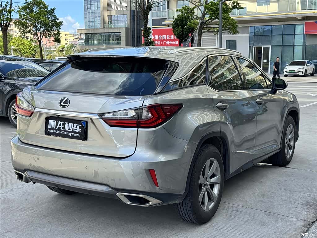 Lexus RX, 2018 9