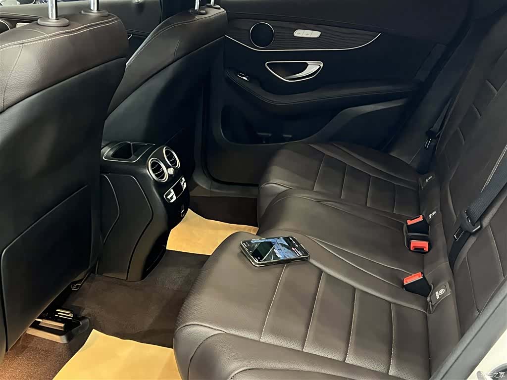 Mercedes-Benz GLC, 2023 22