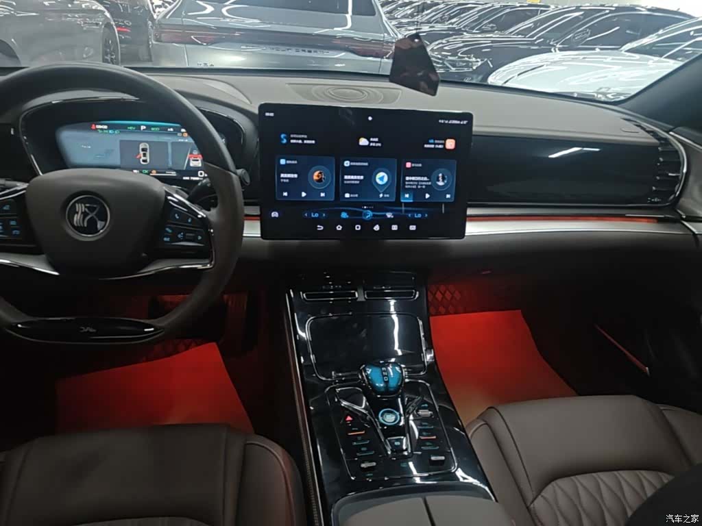 BYD Han, 2024 13