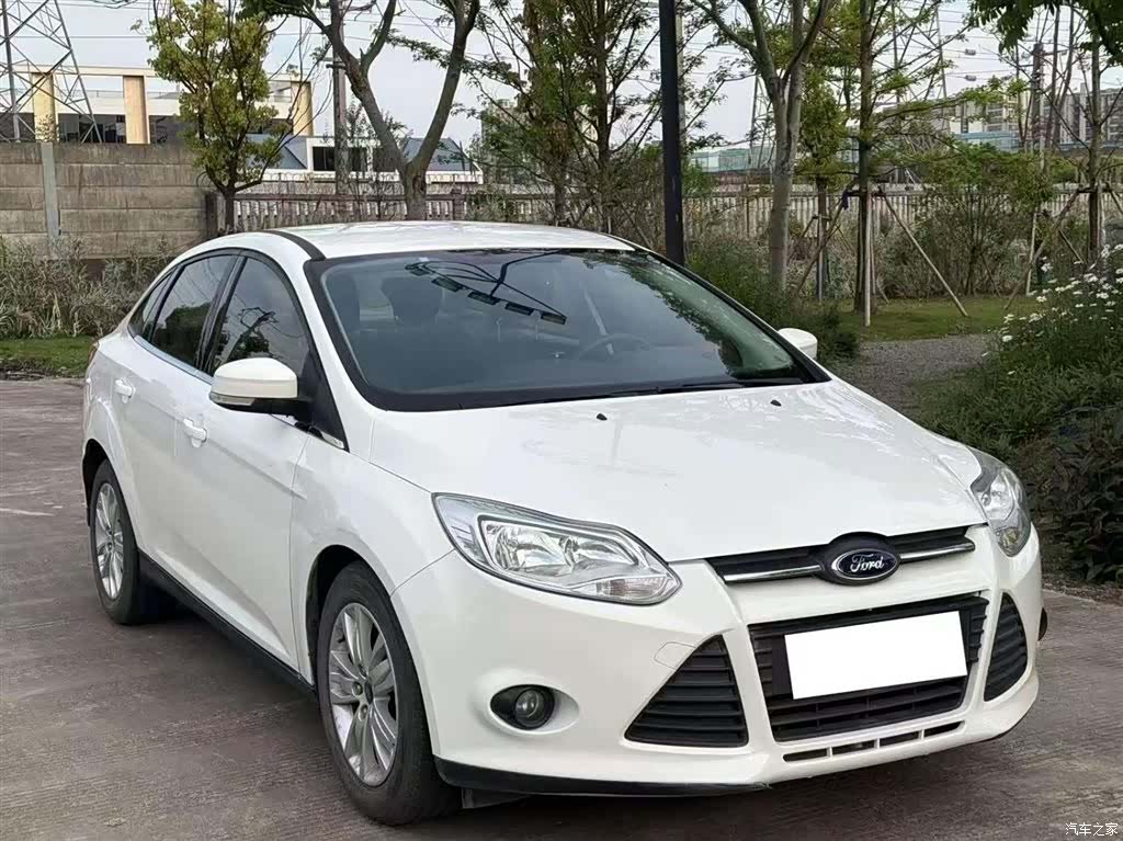 Ford Focus, 2014 3