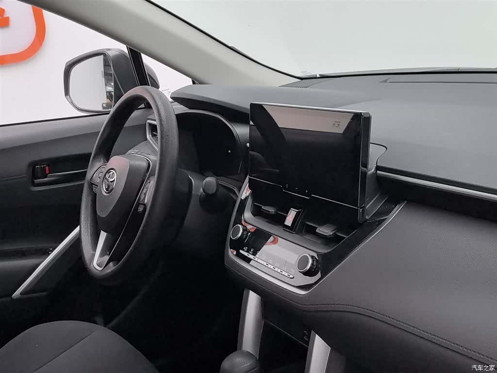 Toyota Frontlander, 2024 22
