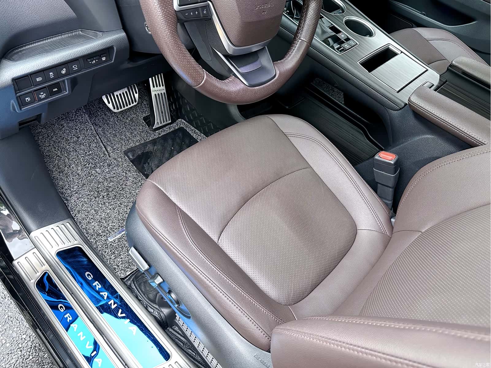 Toyota Granvia, 2023 19