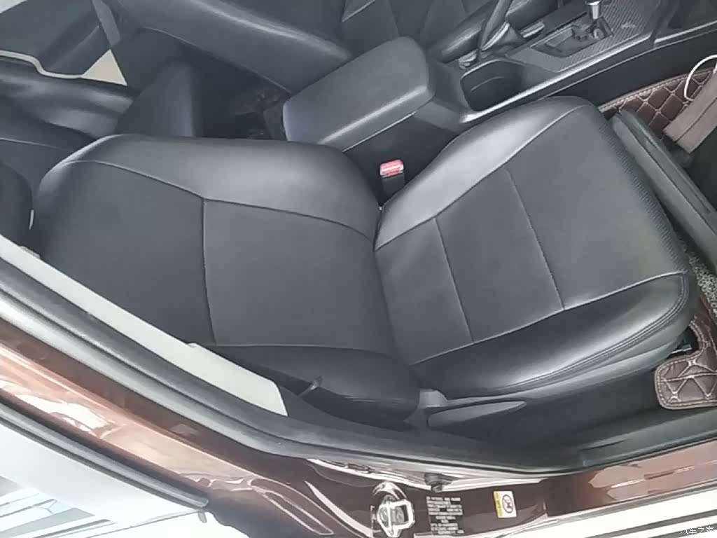 Toyota RAV4, 2015 25