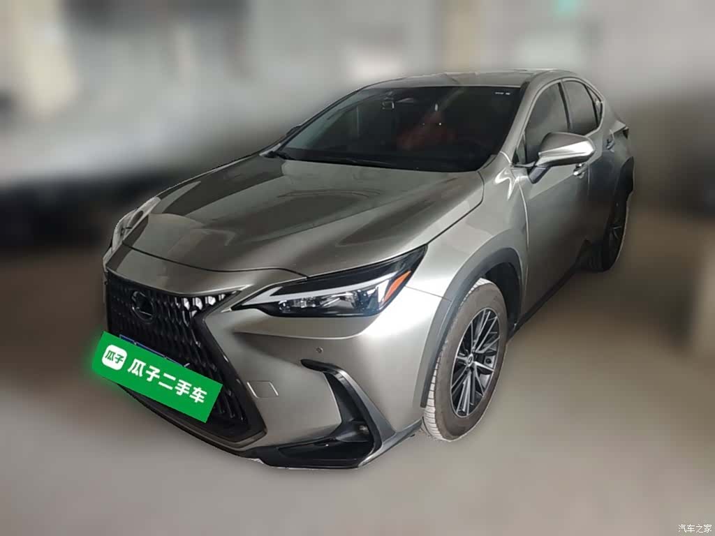Lexus NX, 2023 3