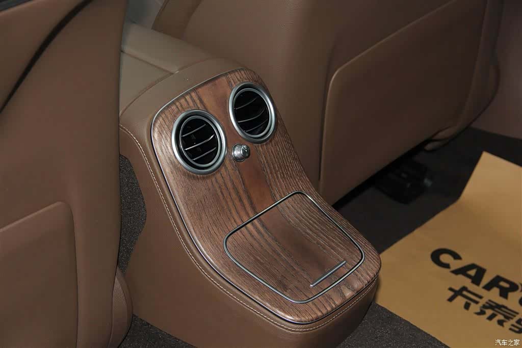 Mercedes-Benz E-Class, 2023 31
