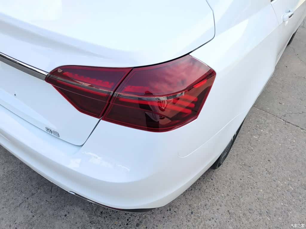 Geely Emgrand, 2020 24