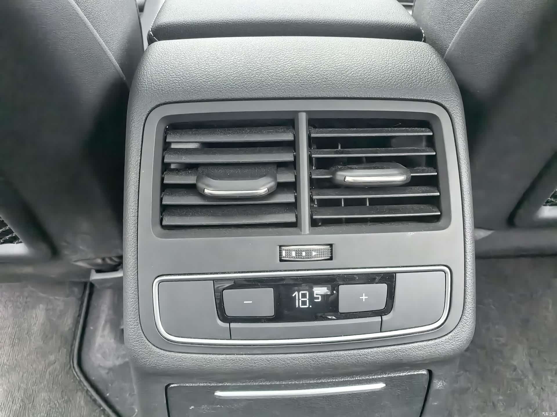 Audi A4L, 2023 11