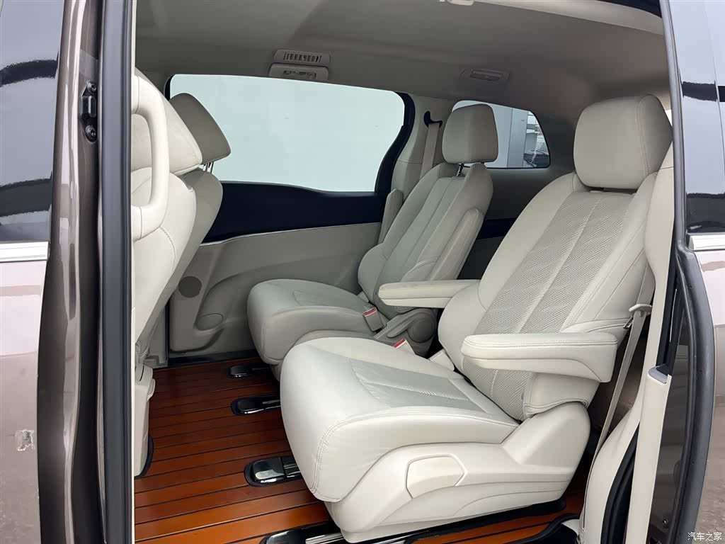 Buick GL8, 2022 8