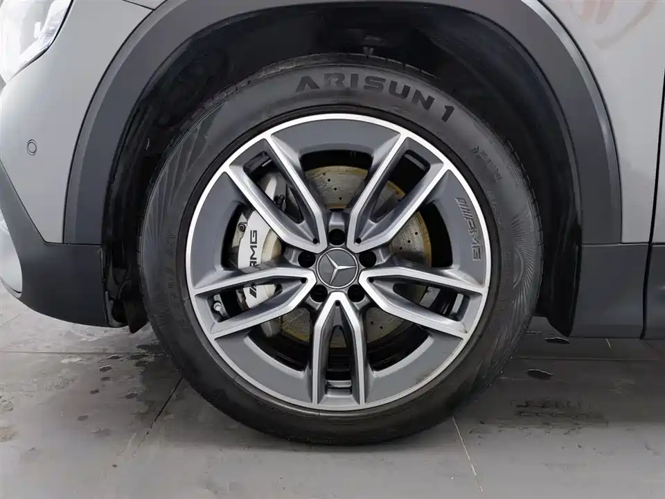 Mercedes-Benz GLB AMG