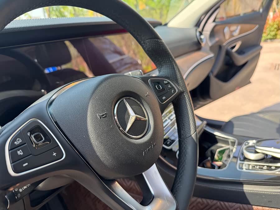Mercedes-Benz E-Class 2017, фото 9