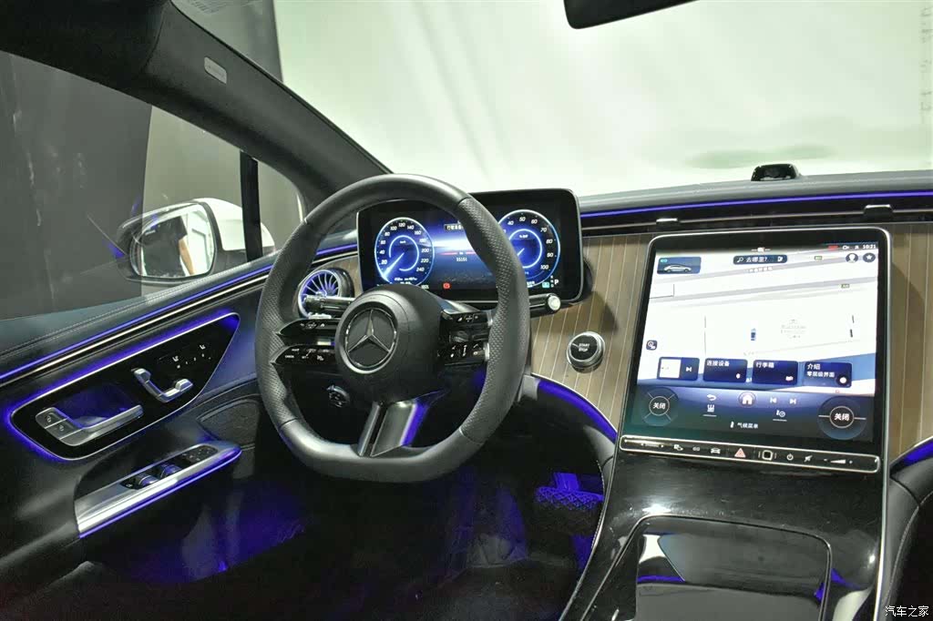 Mercedes-Benz EQE, 2023 7