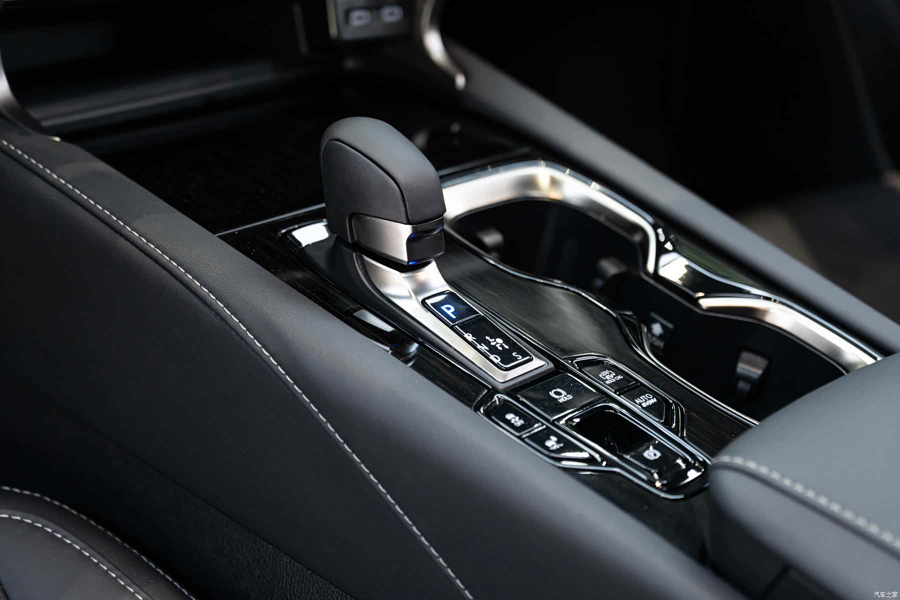 Lexus RX, 2023 15