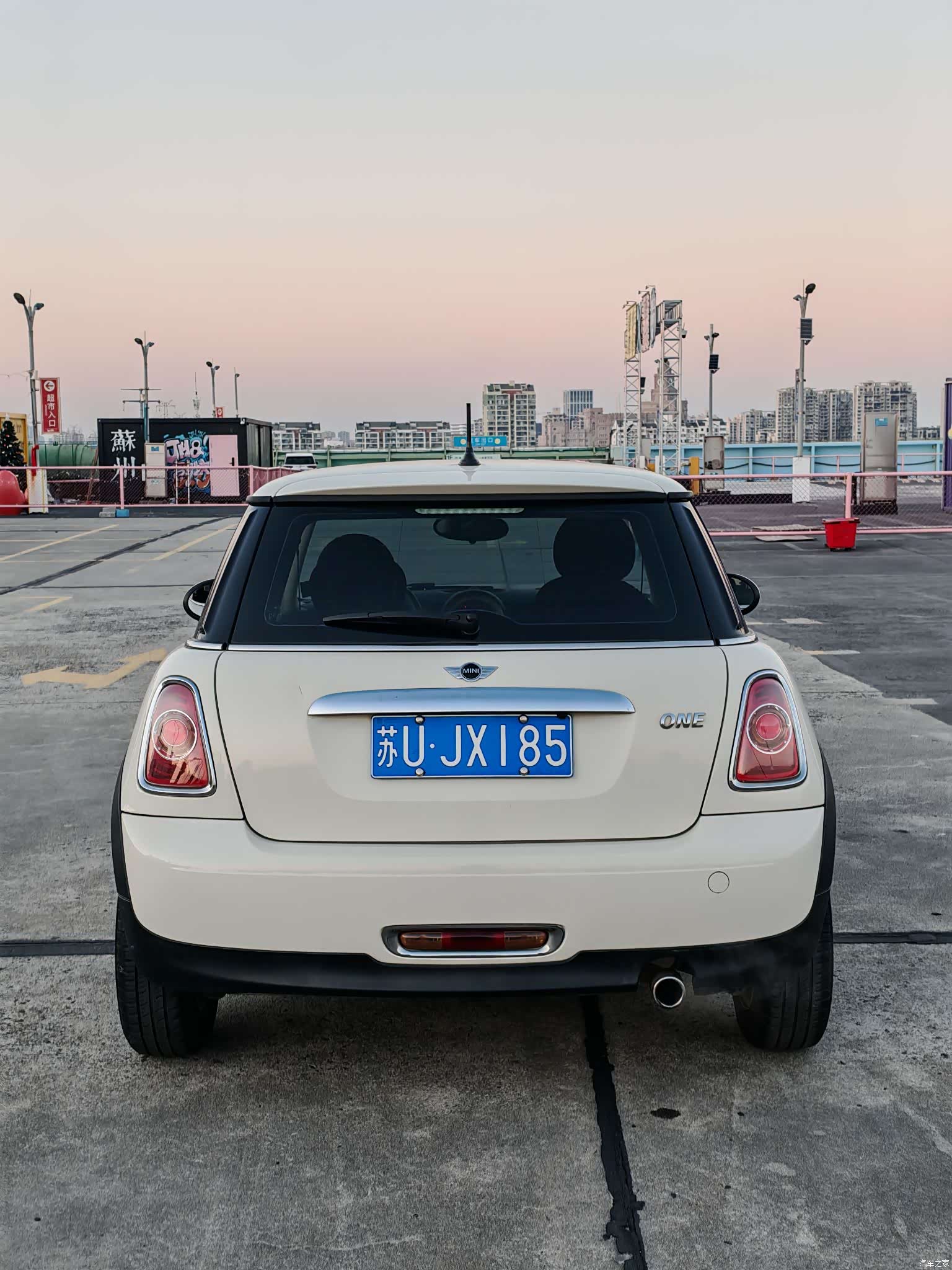 Mini ONE, 2014 6