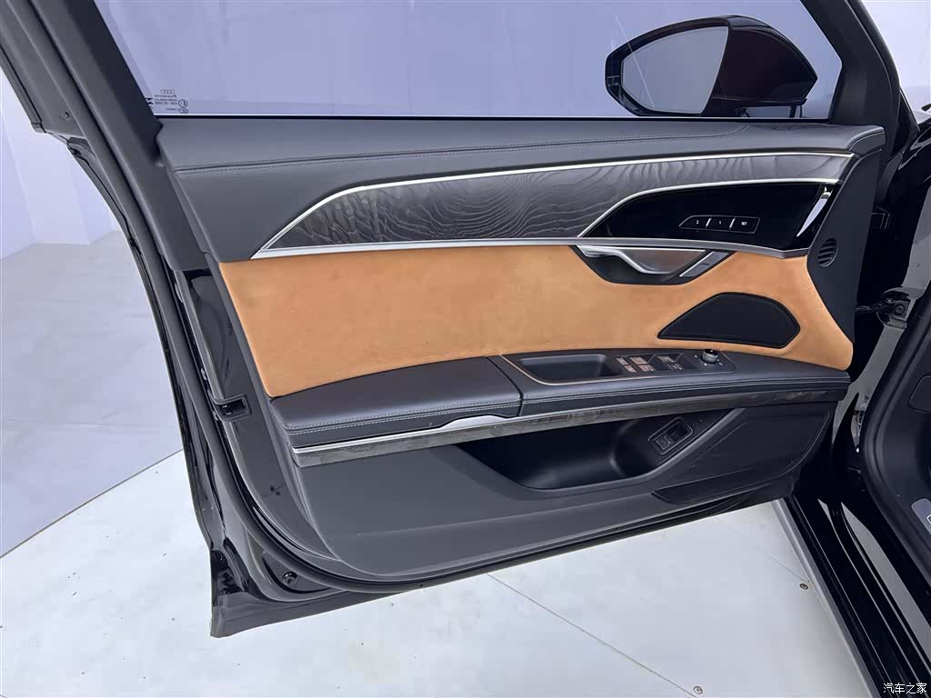 Audi A8L, 2024 17
