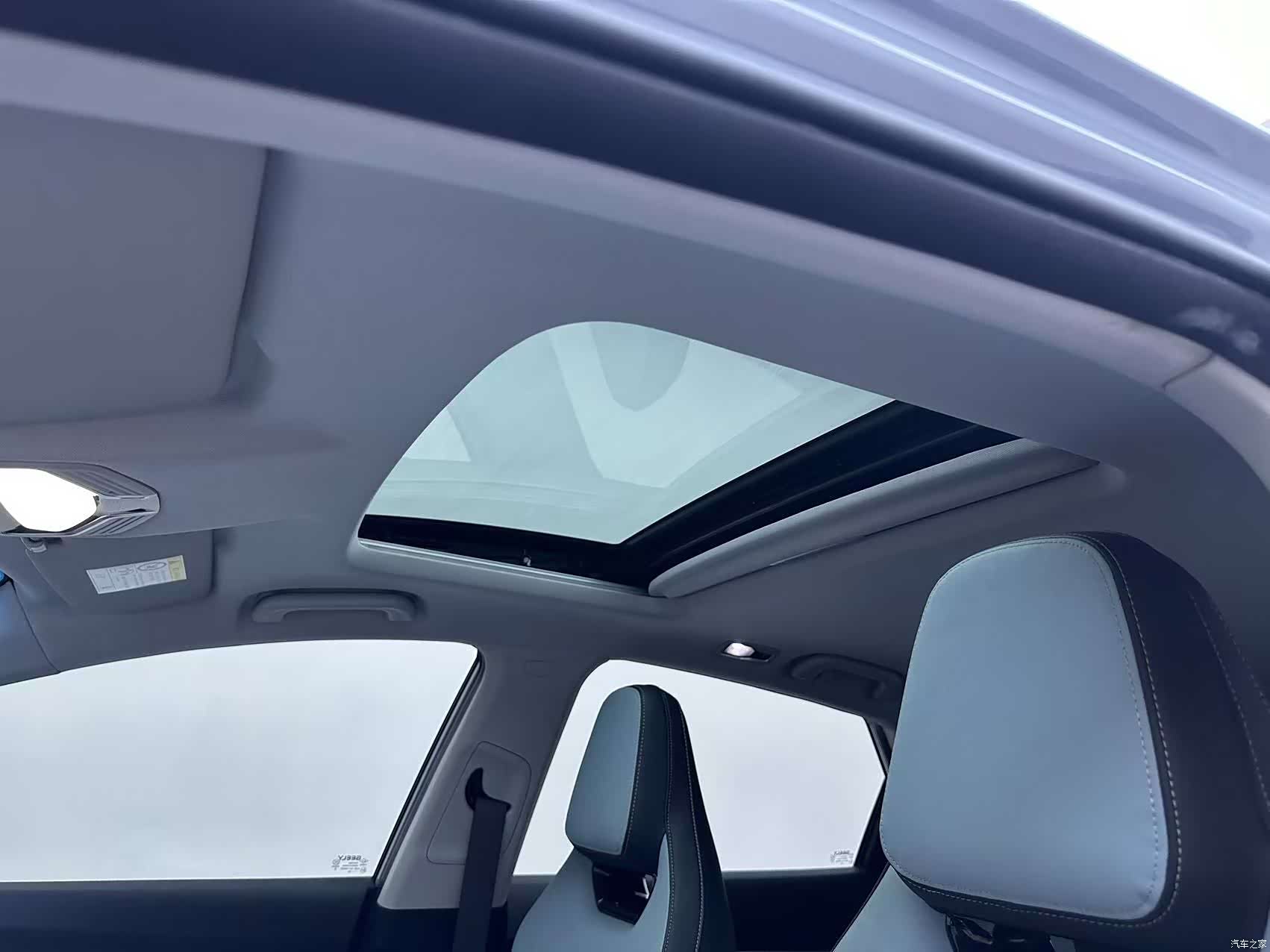 Geely Emgrand, 2022 9