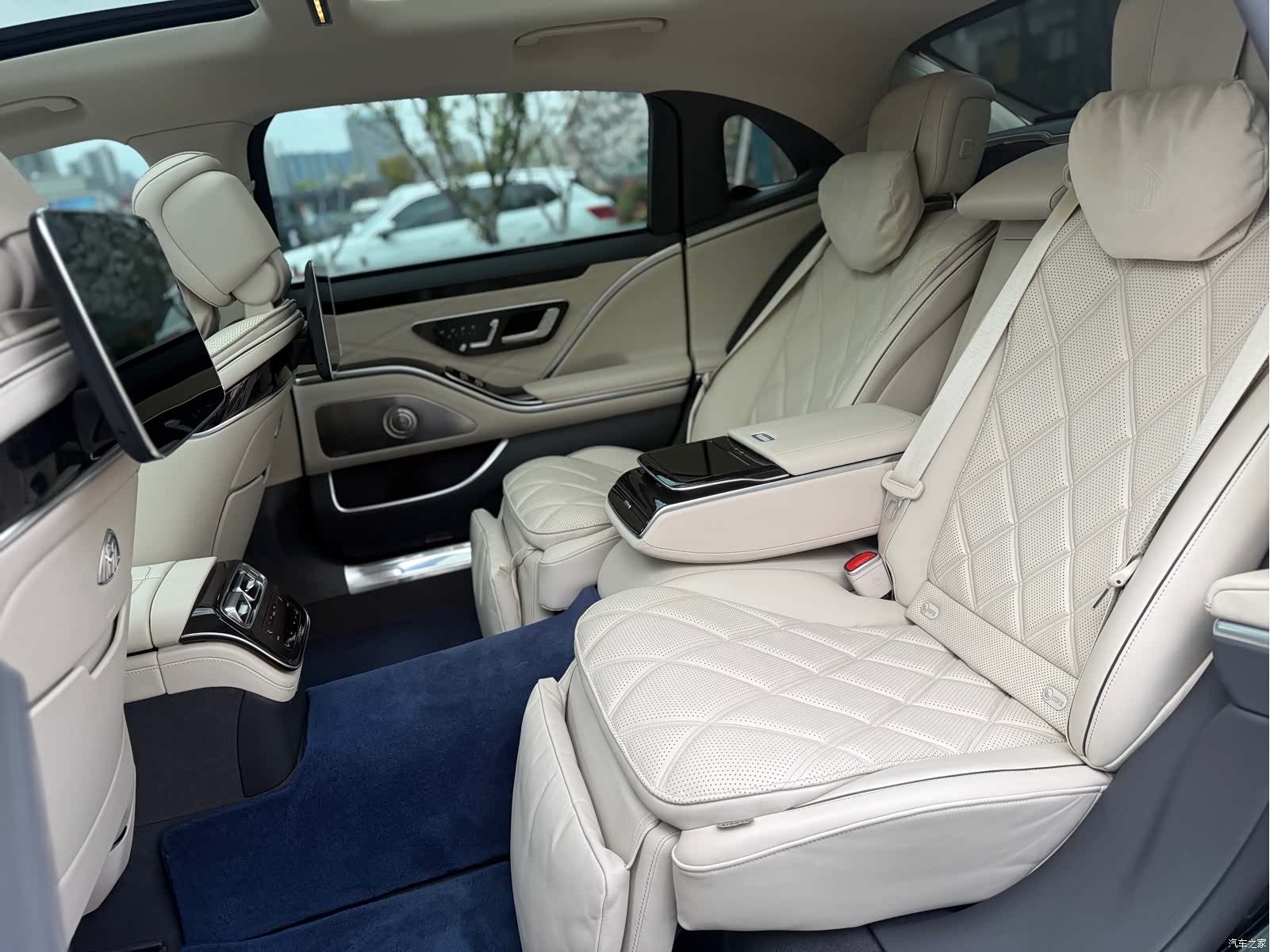 Maybach S-Class, 2024 все фото