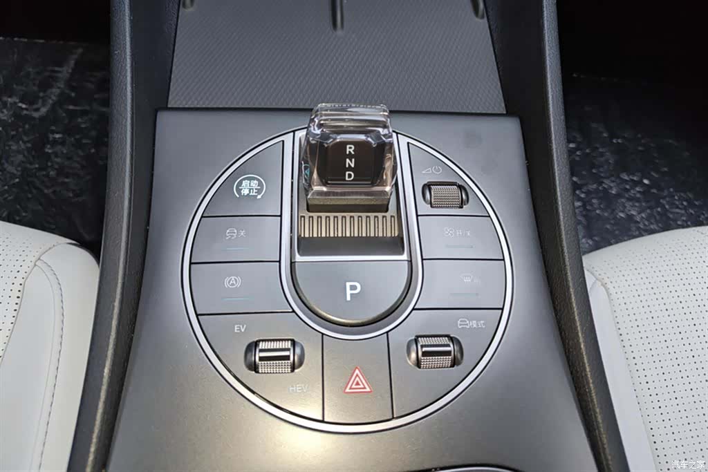 BYD Seal, 2025 16