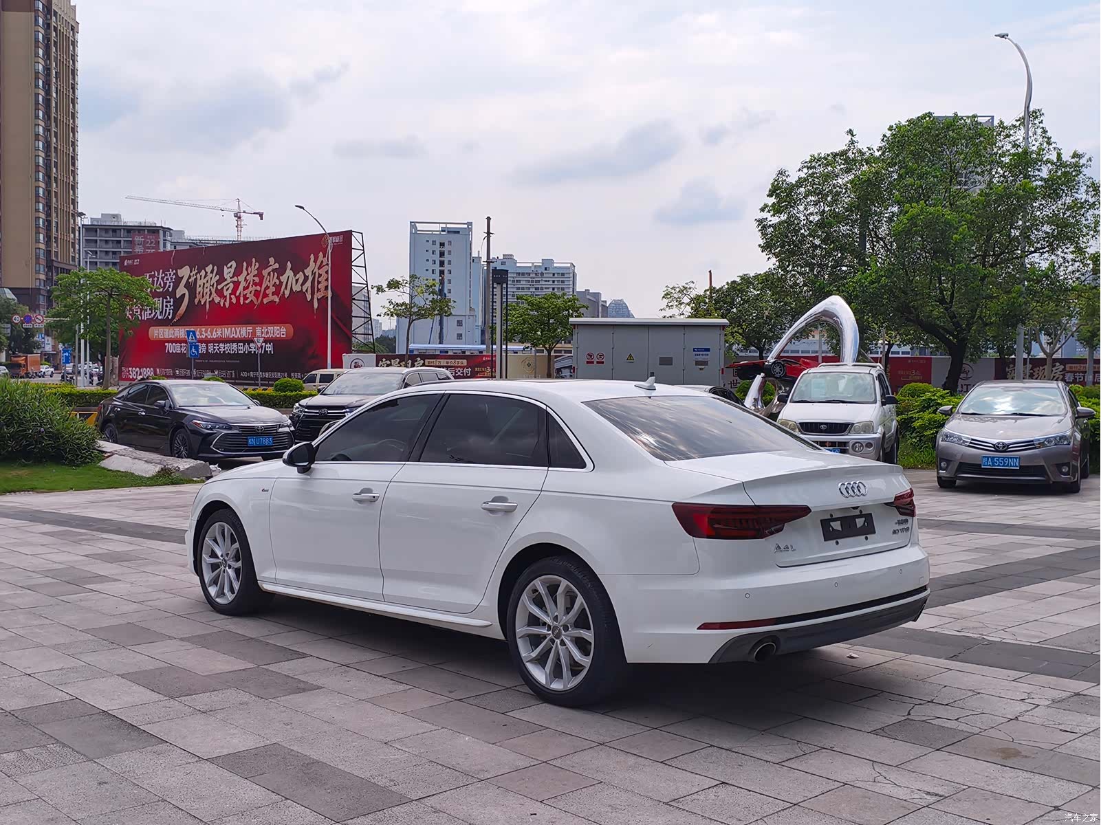 Audi A4L, 2018 6